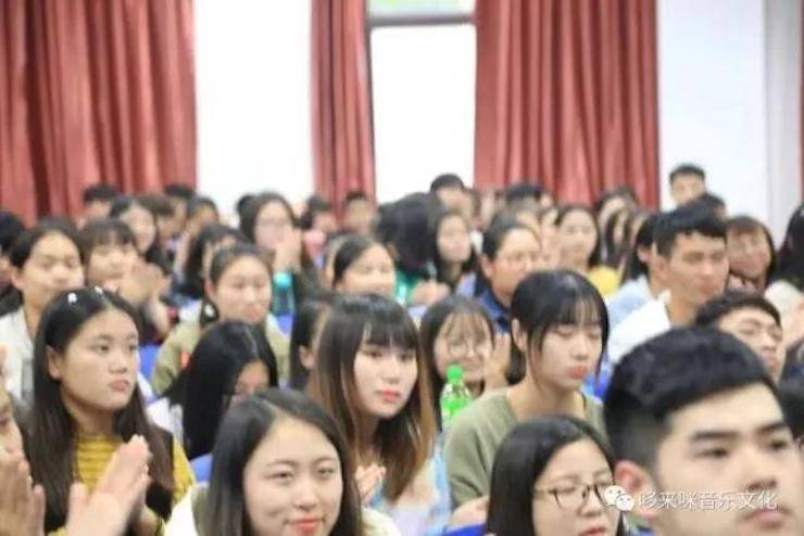 八大胜艺术家朱楣巡讲《练琴的艺术》——安阳、濮阳站完美落幕
