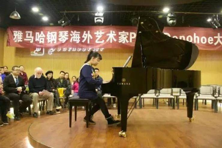 【回顾】八大胜海外艺术家Peter Donohoe成都雅音大师班讲座活动圆满落幕！