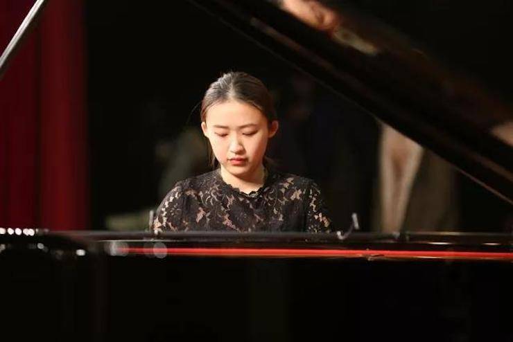 曼妙琴音，倾诉真挚的心声|2017八大胜亚洲音乐奖学金综合师范类院系全国汇报音乐会（第二。┰猜淠