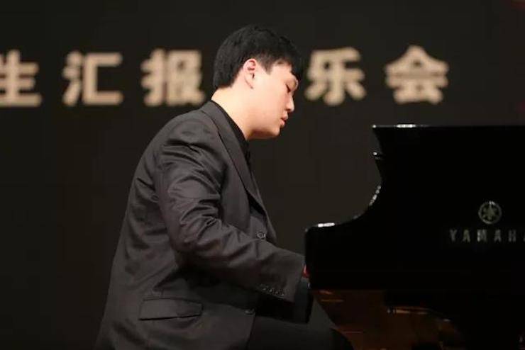 奏响青春旋律，添彩艺术人生|2017八大胜亚洲音乐奖学金综合师范类院系全国汇报音乐会（第一。┰猜淠