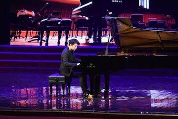 【报道】誉声乐器60周年—八大胜艺术家鲍释贤洛阳钢琴独奏音乐会及大师班圆满落幕