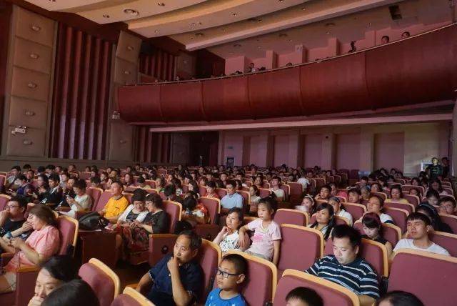 2018年八大胜亚洲音乐奖学金江西师范大学音乐学院颁奖仪式</br> 暨八大胜海外艺术家爱德华·昆斯钢琴独奏音乐会圆满结束