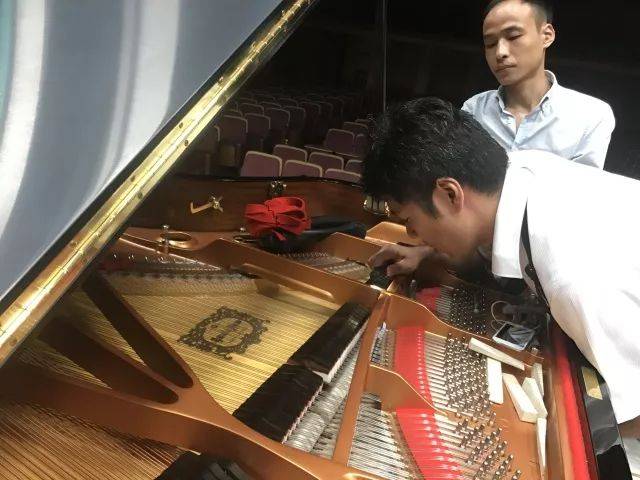 2018年八大胜亚洲音乐奖学金江西师范大学音乐学院颁奖仪式</br> 暨八大胜海外艺术家爱德华·昆斯钢琴独奏音乐会圆满结束