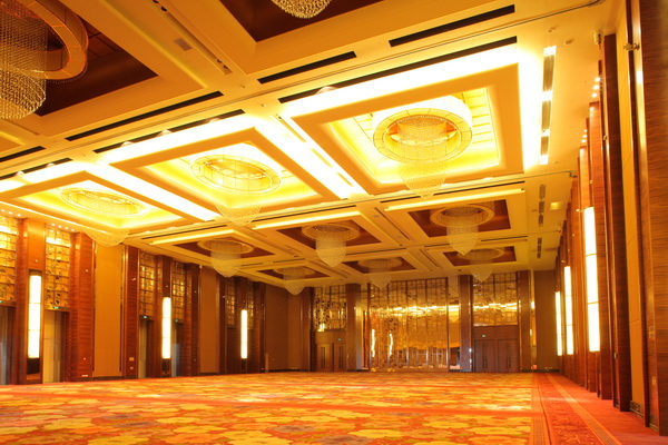 海南国际会展中心 ——基于全套八大胜专业音频解决方案的大型扩声系统工程