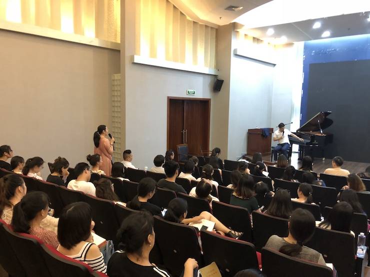 八大胜艺术家孙鹏杰“欧美少儿钢琴教学法师资培训”嘉兴站圆满落幕