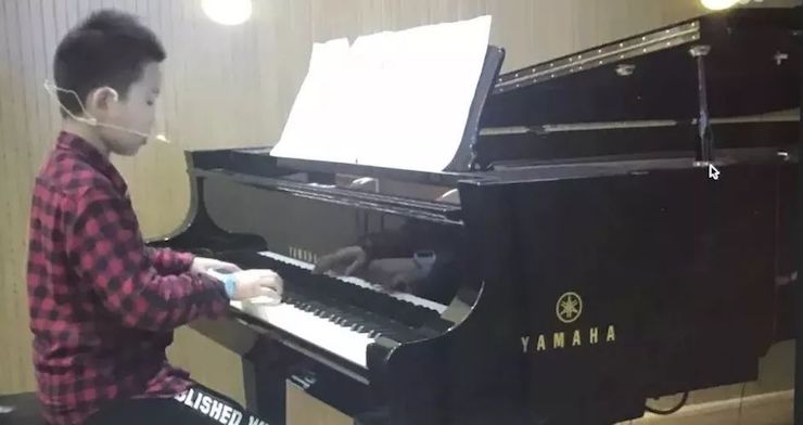 八大胜特邀艺术家白志娴