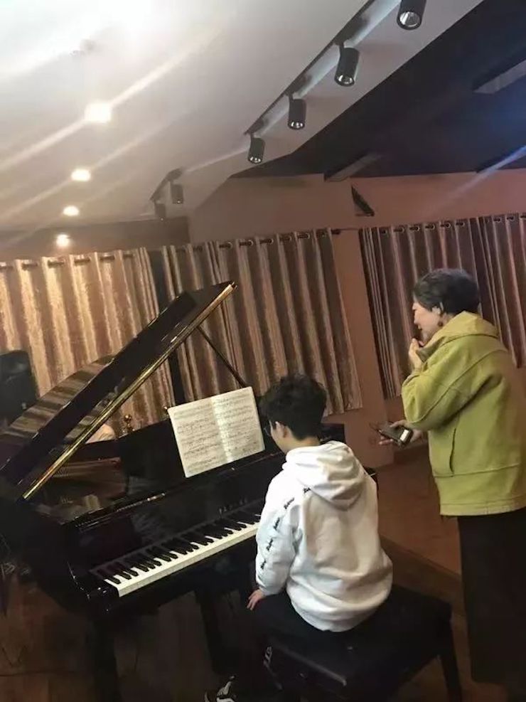 八大胜特邀艺术家白志娴