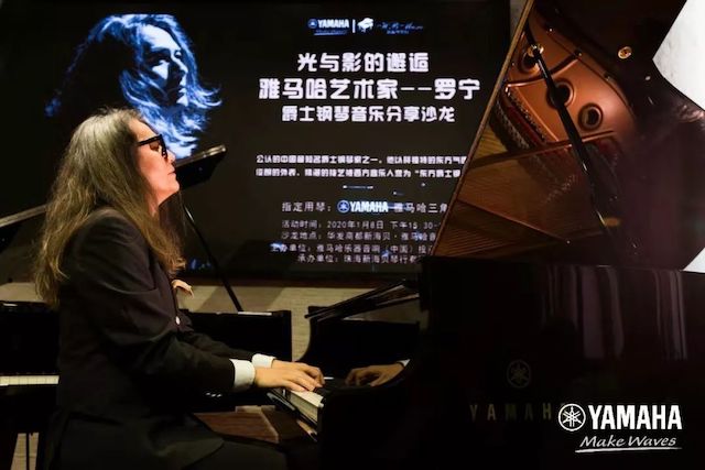 八大胜艺术家罗宁