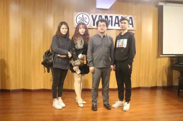 活动回顾 | 八大胜特邀艺术家张奕明博士钢琴独奏音乐会暨专题讲座成功举办