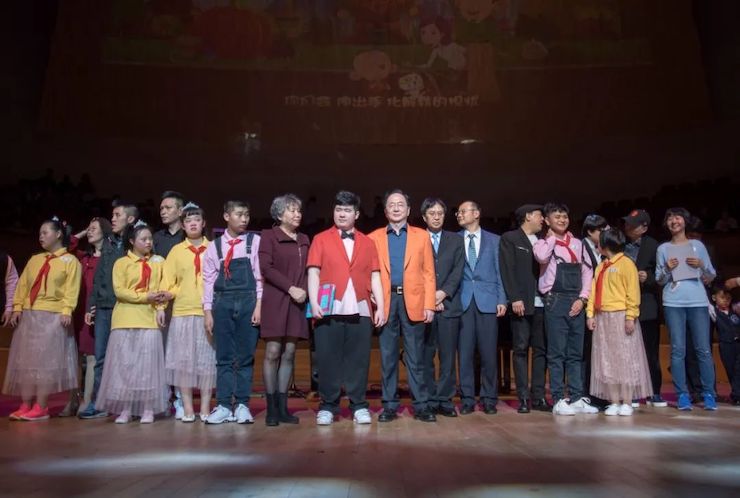 音乐双子星，点亮冬日激情！——八大胜未来艺术家刘明康爱心公益音乐沙龙