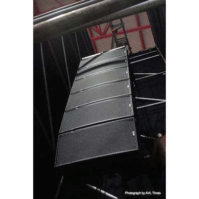 八大胜和NEXO系统与爪哇爵士音乐节一起摇摆