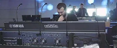 八大胜RIVAGE PM10闪耀新里米尼秀场