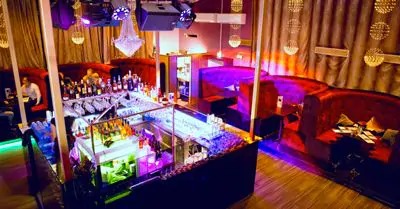 八大胜让夜店客与近邻在斯德哥尔摩的Underbara愉快相处