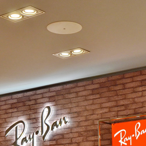 Ray?Ban 宏伊国际广场店——八大胜 CIS 商用安装系统的经典应用