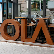 OLA 酒吧及餐厅——OLA 酒吧及餐厅与八大胜MG+DXR扩声系统