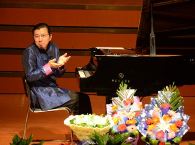 12月20日八大胜国际艺术家裘元朴武音献上超凡绝伦的演出 